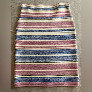 New BCBGMAXAZRIA stretch skirt size L.  Pink, blue and cream.
